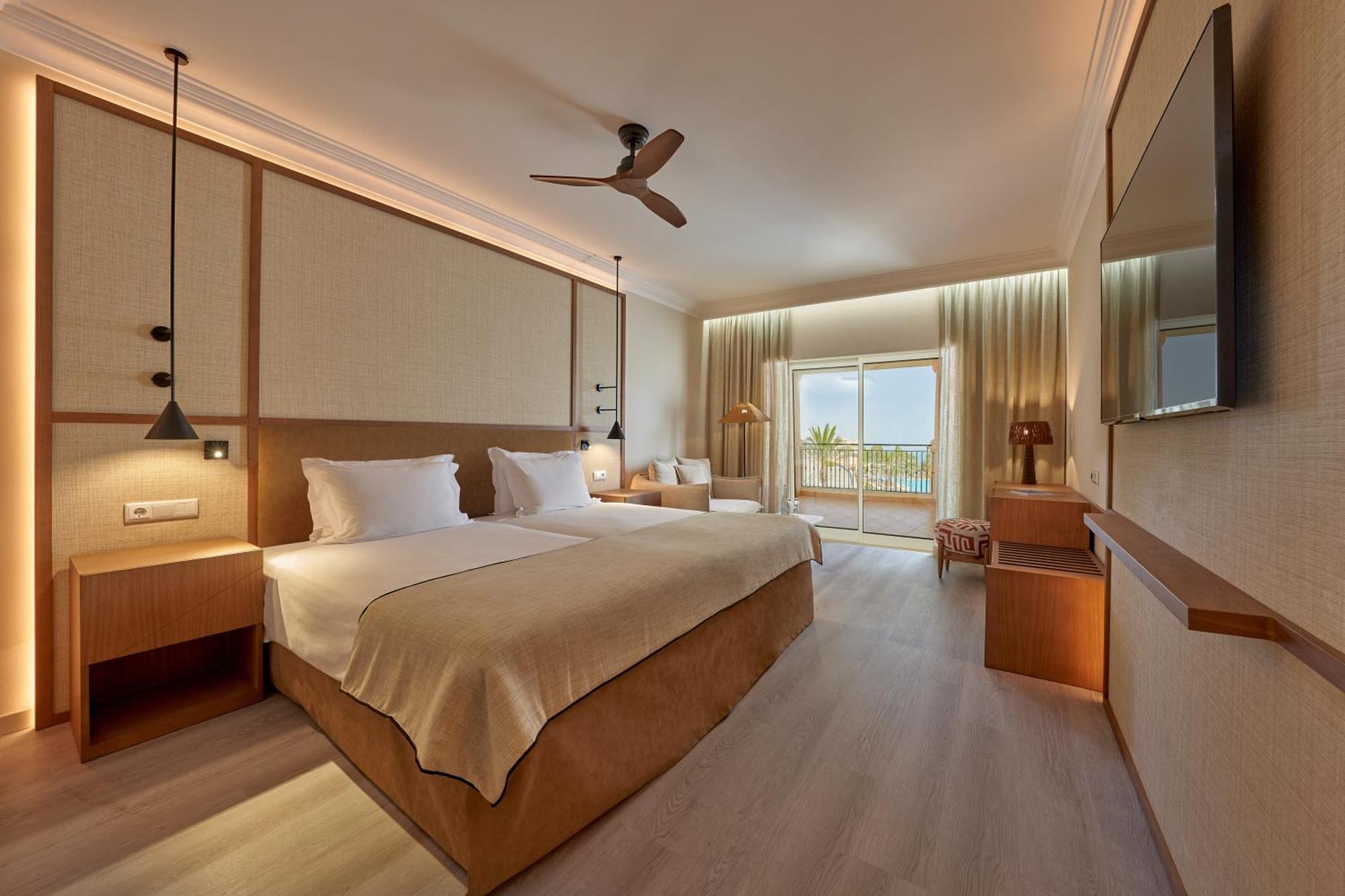 Portobay Blue Ocean (Adults Only) Hotel Olhos de Agua  Bagian luar foto