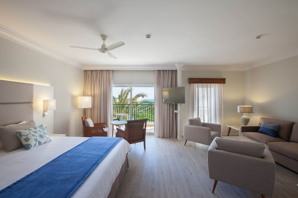 Portobay Blue Ocean (Adults Only) Hotel Olhos de Agua  Bagian luar foto